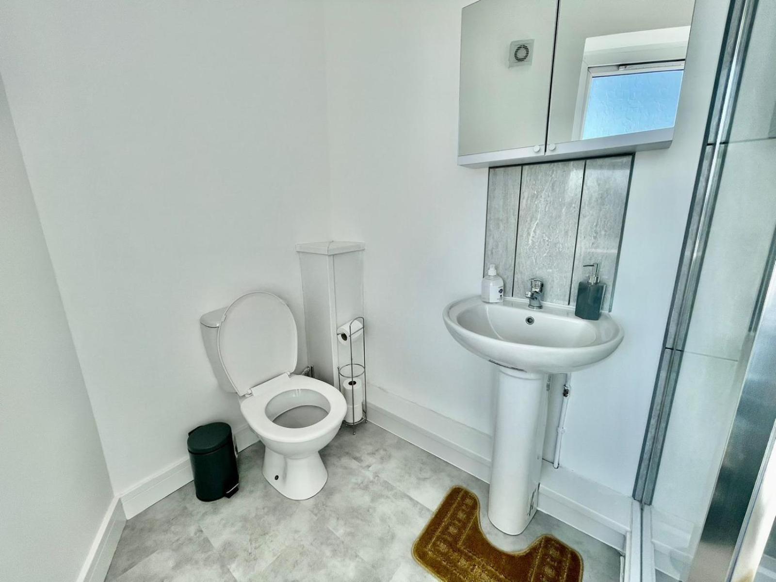 Cheerful 1 Bed Apartment Cardiff City Centre - Penarth Rd Habitación foto